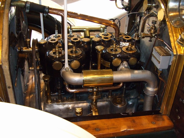 berliet-moteue.jpg