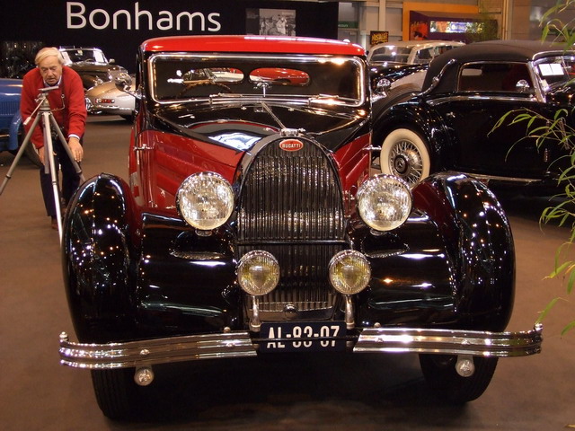 bugatti.jpg