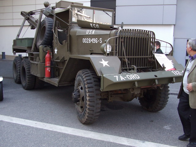 lafrance depanneuse 1942-1.jpg
