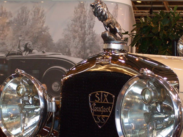 peugeot 6 cylindres-embleme.jpg
