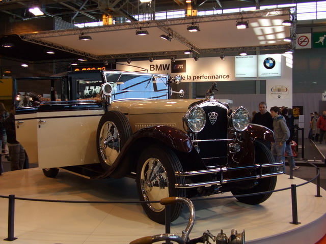 peugeot 6 cylindres.jpg