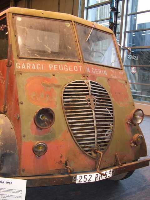 peugeot camion 1943.jpg