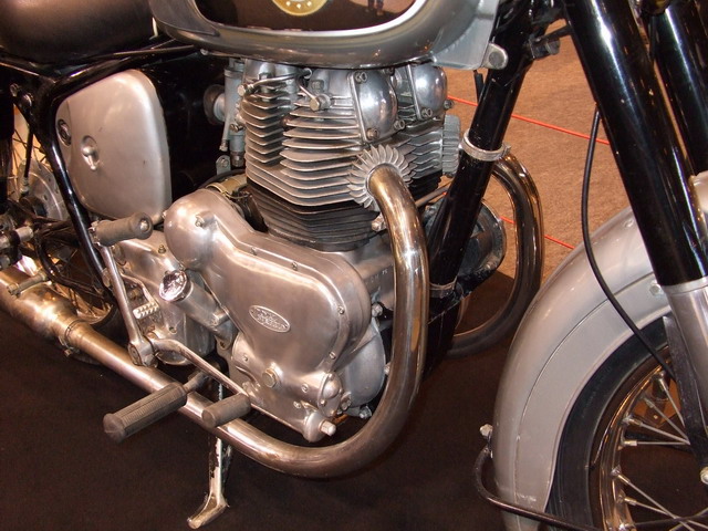 royal enfield moteur.jpg