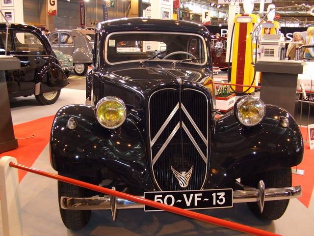 traction avant 11bl 1954-2.jpg