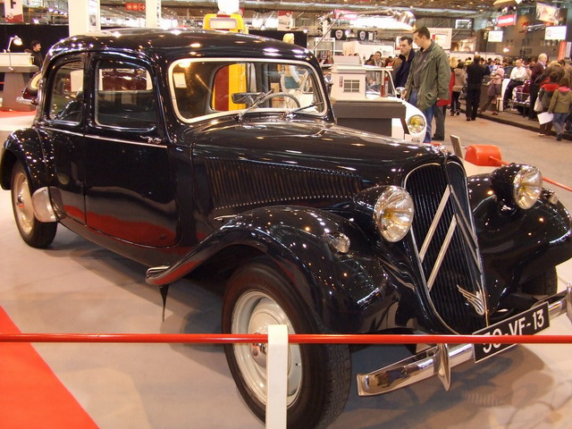 traction avant 11bl 1954-5.jpg